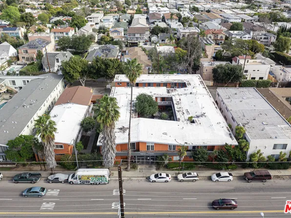 1920 S Robertson Blvd, Los Angeles, CA 90034