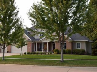 2719 Old Orchard Ct NE, Cedar Rapids, IA 52402