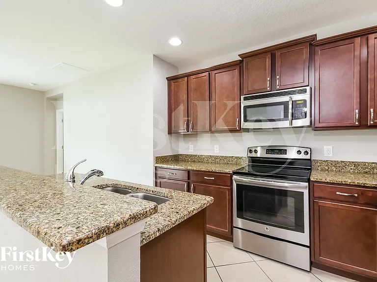 4748 Rockvale Dr — Photo 6