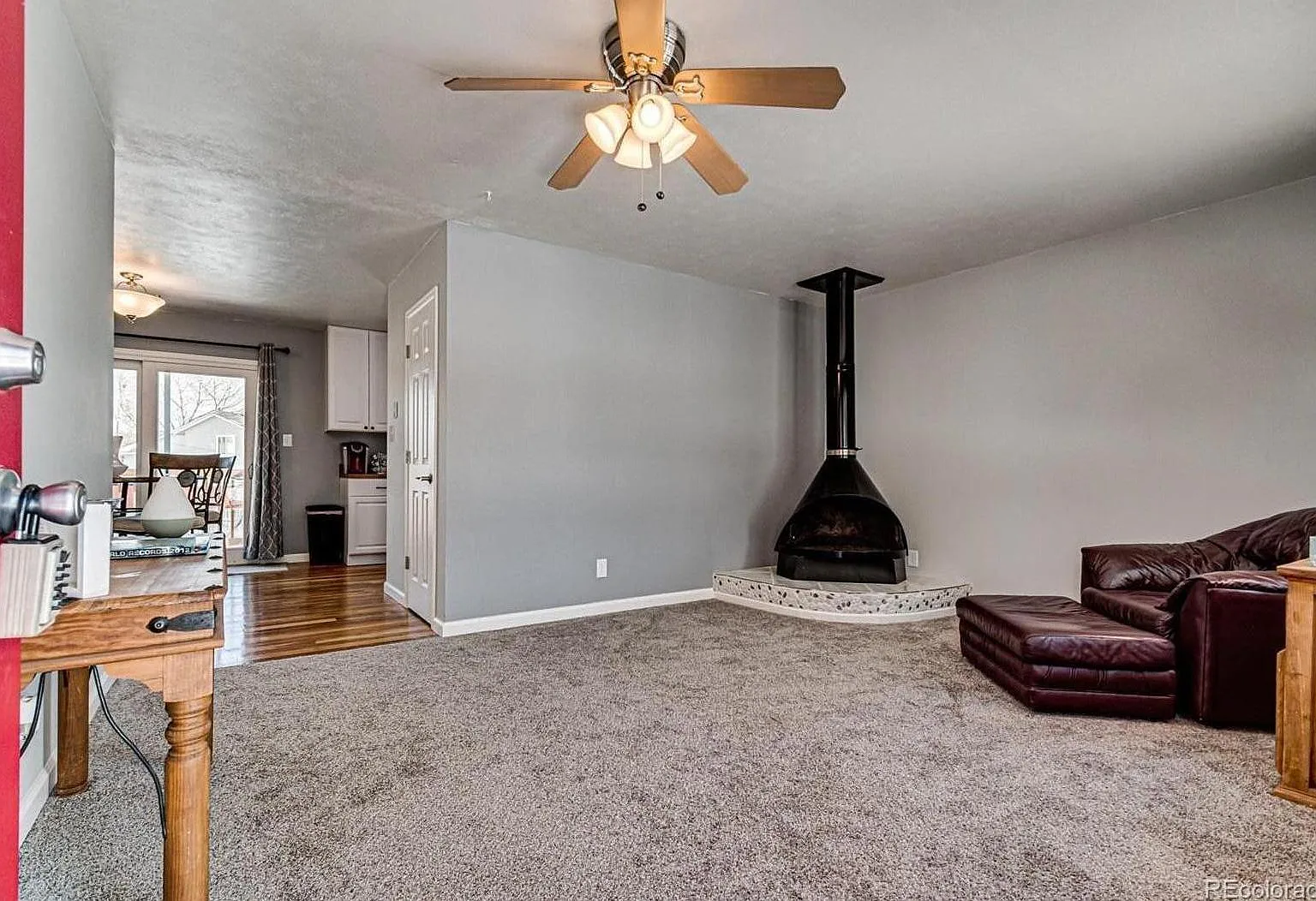 218 Paddock St — Photo 4