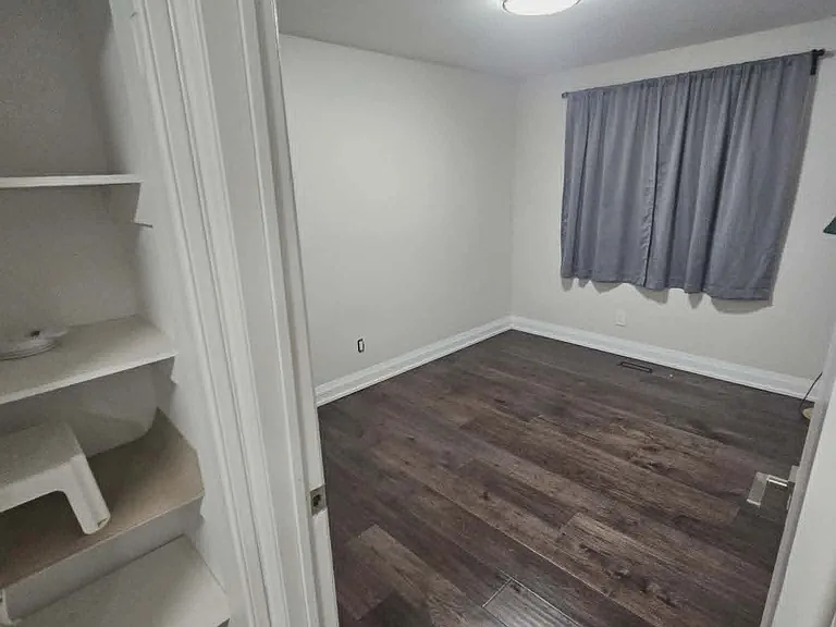 82 John Lindsay Ct #UPPER — Photo 17