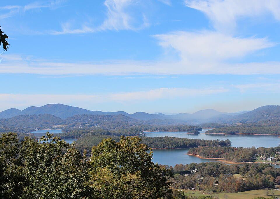 1st image of 57 Highland Trce