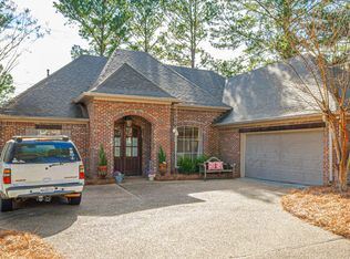 1241 Woodberry Dr, Madison, MS 39110
