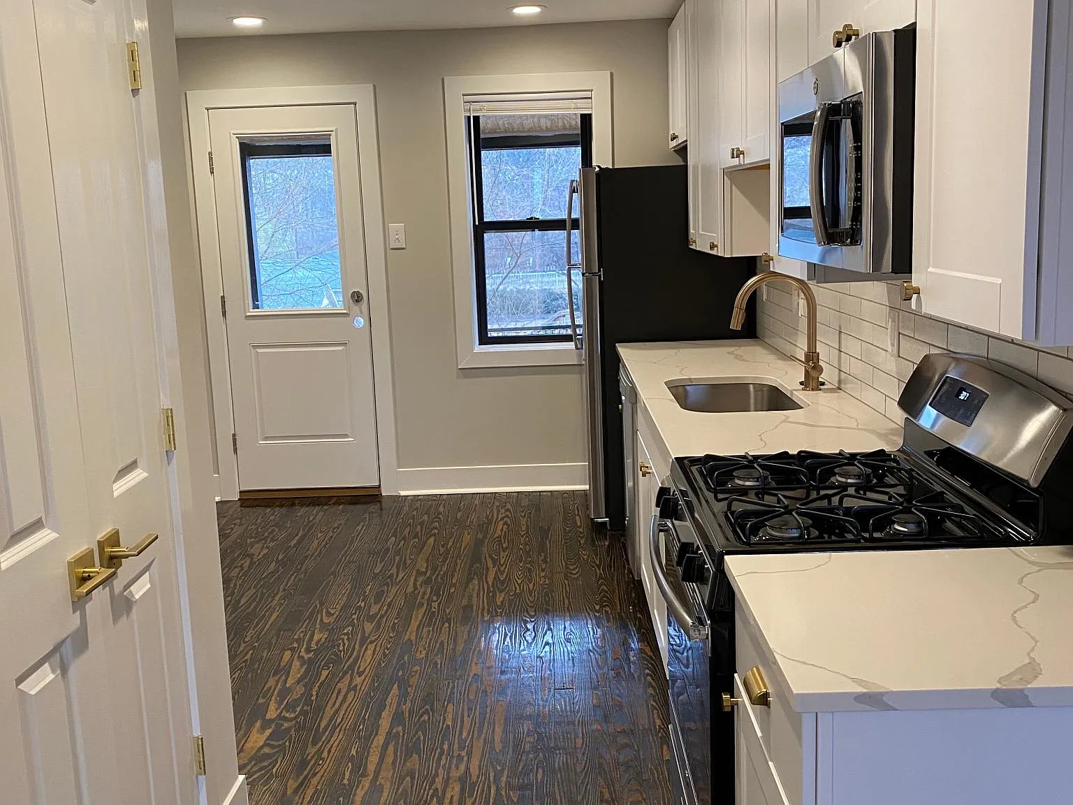 7601 Dale Ave — Photo 2