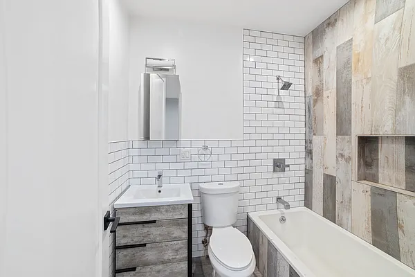 Rented by Jaytee America LLC | media 8