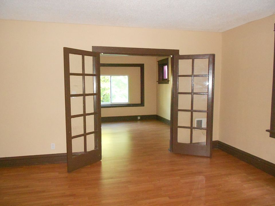 1st image of 4242 Dewey Ave APT 2S