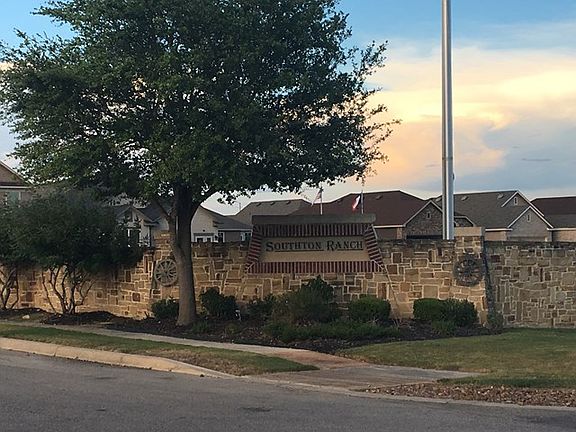 5th image of 4442 Stetson Park