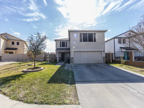 1427 Ocampo Dr, Laredo, TX 78046