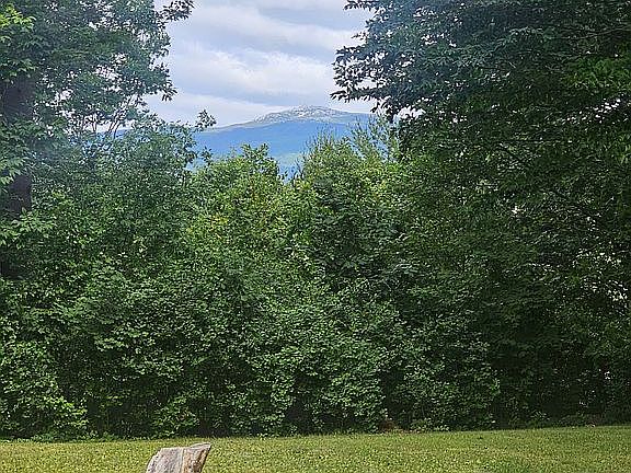 Year Round Mt Monadnock View