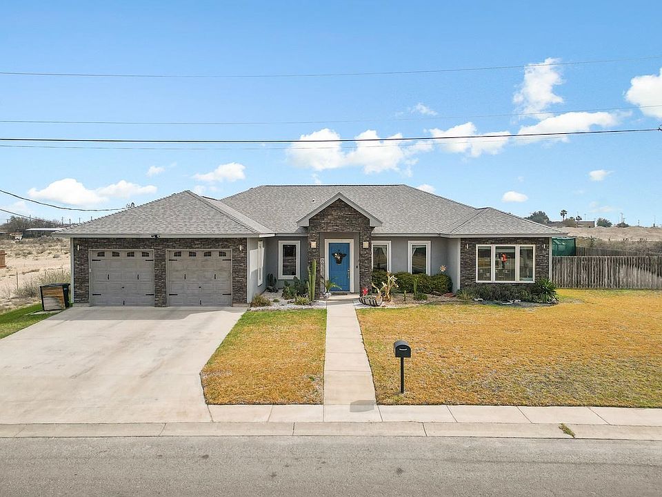 1st image of 818 Lenora Ave