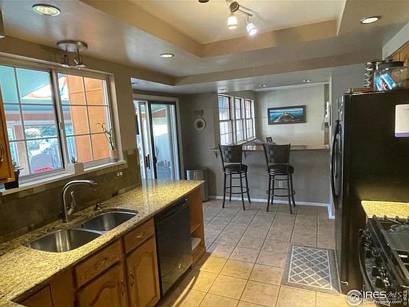 3rd image of 9772 W 82nd Pl