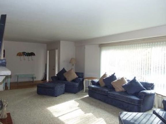 4th image of 4035 Palisades Dr