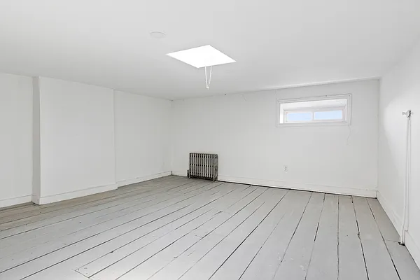 Rented by Corcoran | media 23