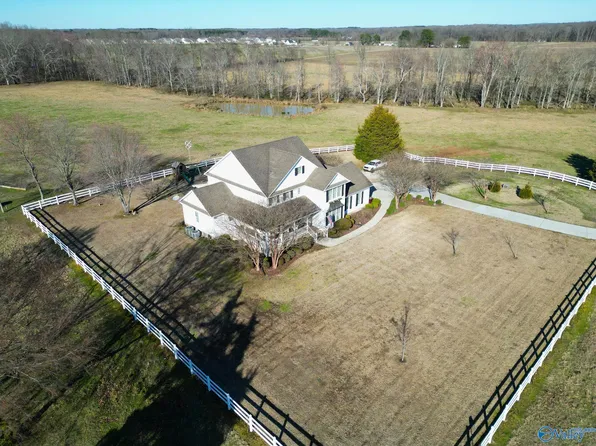 25609 Barksdale Rd, Athens, AL 35613