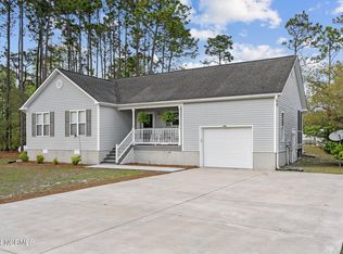 98 N Greensboro Rd, Southport, NC 28461
