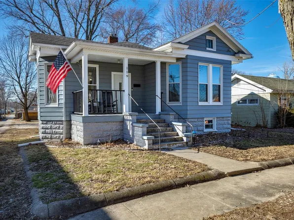 119 N Church St, Virden, IL 62690