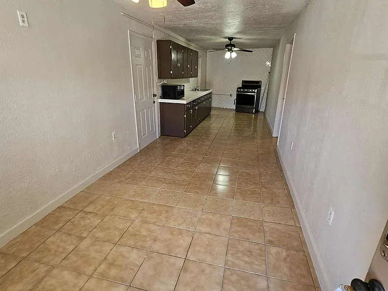4115 Bering St #B — Photo 2