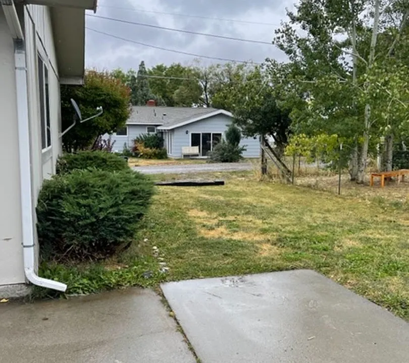 410 N 19th Ave