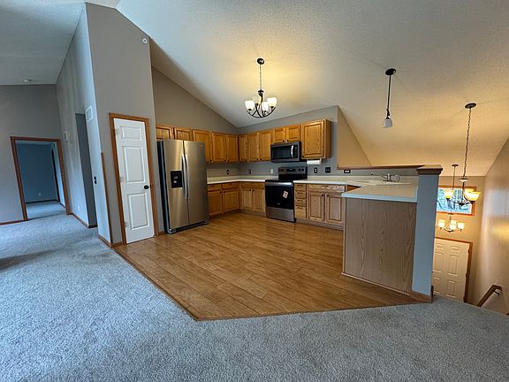 3rd image of 1204 Timber Way