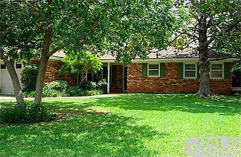 3rd image of 2049 Greenbriar Dr