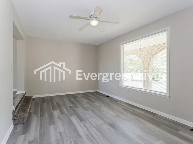 3122 Fieldstone Cir — Photo 9