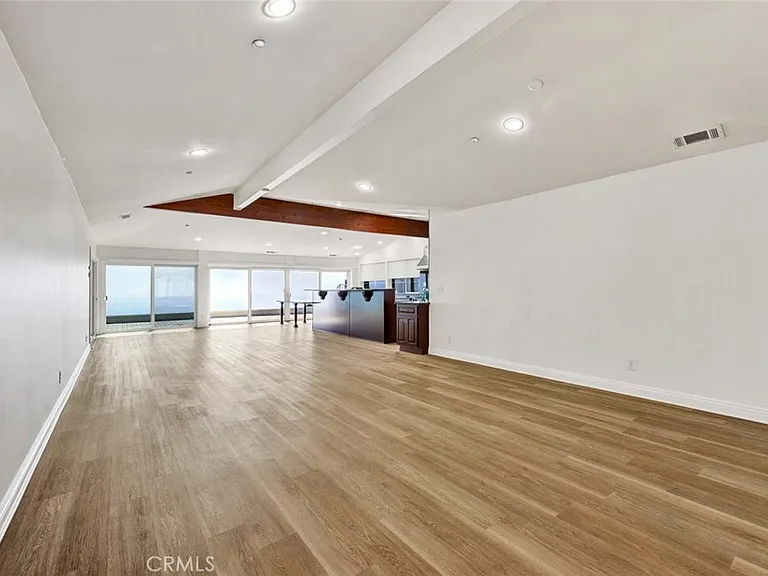 3921 Calle Real — Photo 12