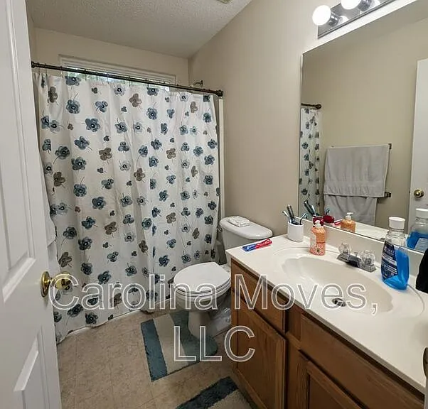 518 Grafton Ct — Photo 12