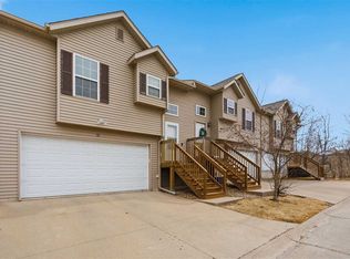 70 Jefferson Ln, North Liberty, IA
