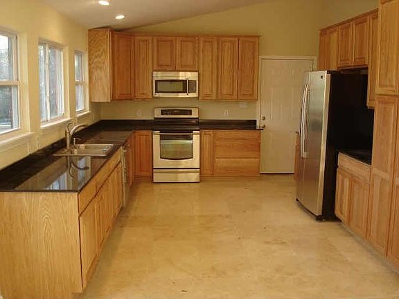 3rd image of 12719 Burson Dr
