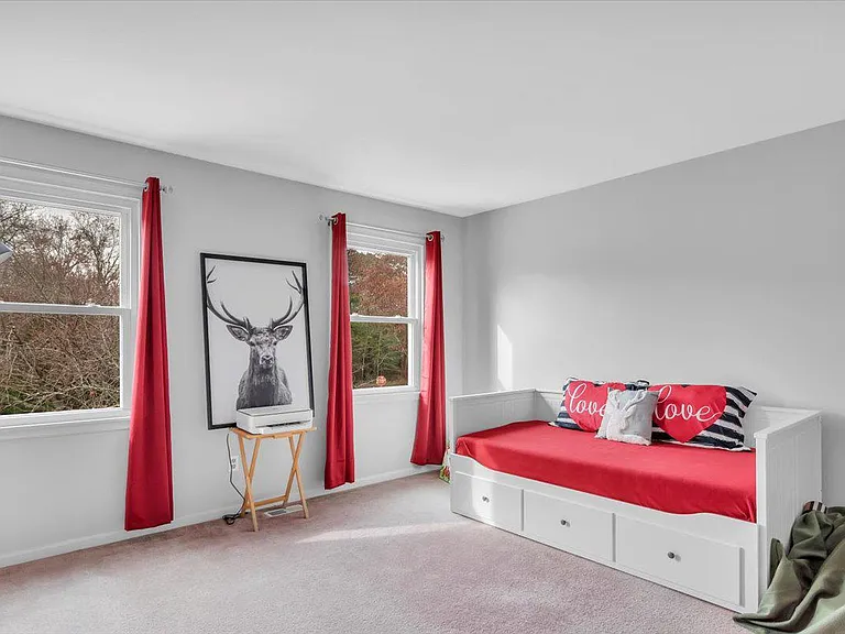 211 Harbourtown Blvd — Photo 18
