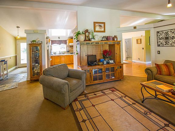 4th image of 16111 Lance Ct