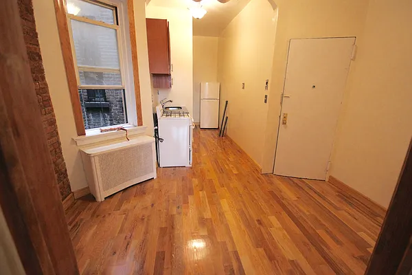 Rented by Landmark Realty & Management | media 9