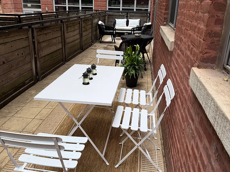 1735 N Paulina St #121 — Photo 11