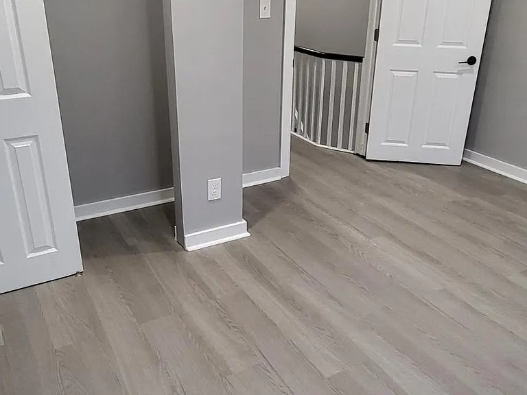 Front Bedroom2