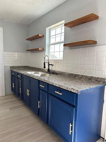 1st image of 411 W 4th St
