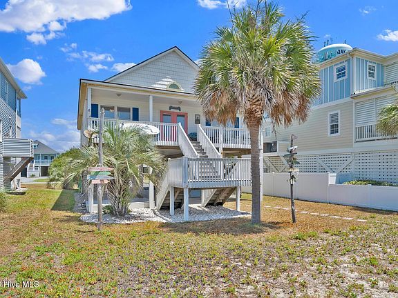 2nd image of 108 W Dolphin Drive