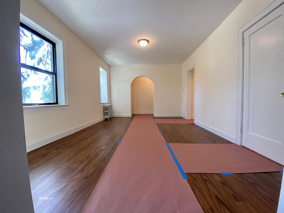 1st image of 110 Fisher Ave #1W