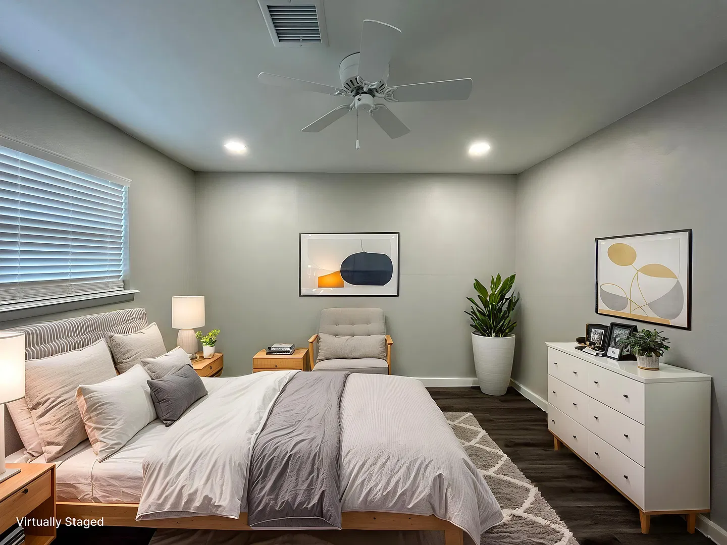 Limited Time Fall Special: Save $750 Off First Month's Rent — Photo 3