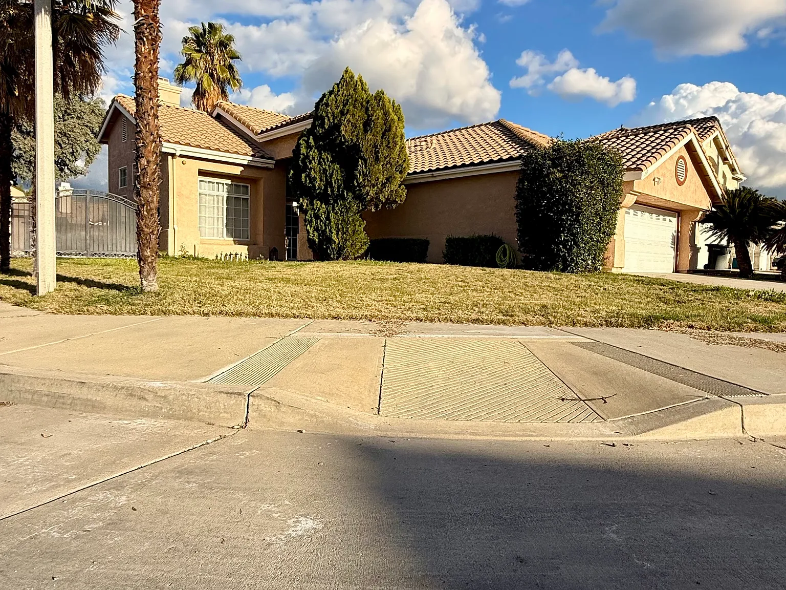 1217 Avenida Roundelay — Photo 1