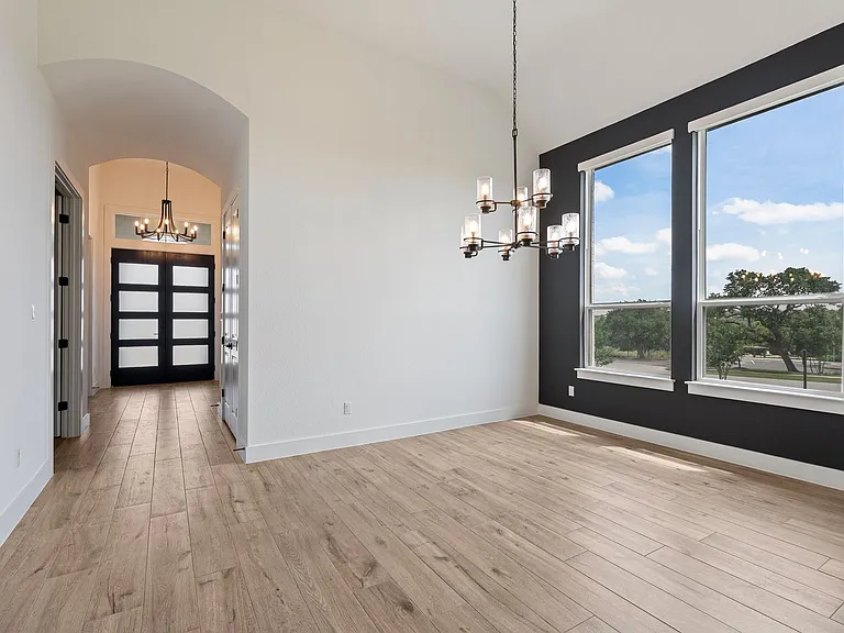 121 Running Bird Rd — Photo 3