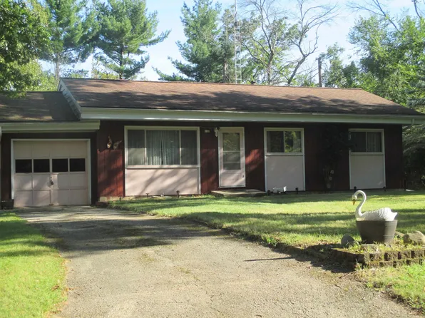 W6178 Hillcrest Dr, Montello, WI 53949