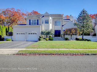 389 Meadowood Rd, Jackson, NJ 08527