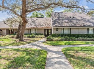 1103 Old Mill Pond Rd, Palm Harbor, FL 34683