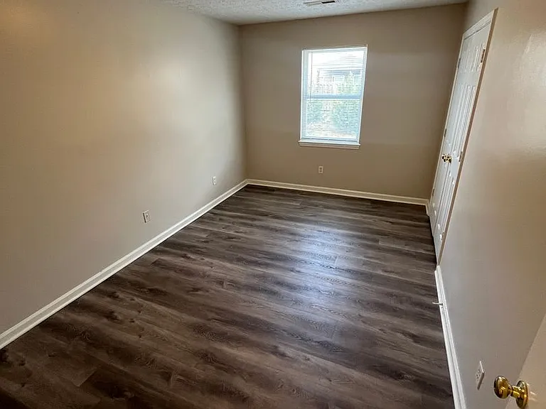 1128 Fairview Ave — Photo 8