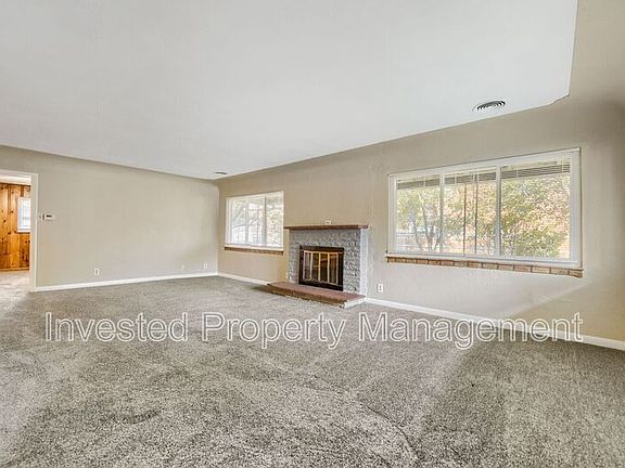 3rd image of 5410 E Asbury Ave