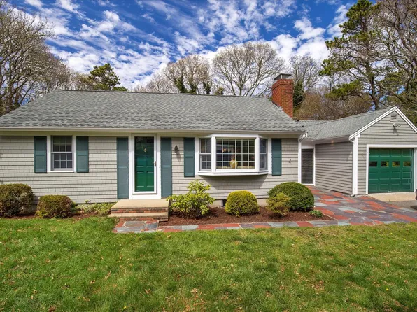 16 Pequod Circle, Yarmouth Port, MA 02675