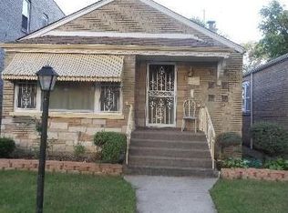 10055 S Eberhart Ave, Chicago, IL