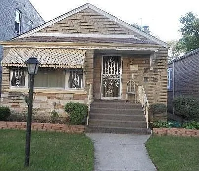 10055 S Eberhart Ave photo 1