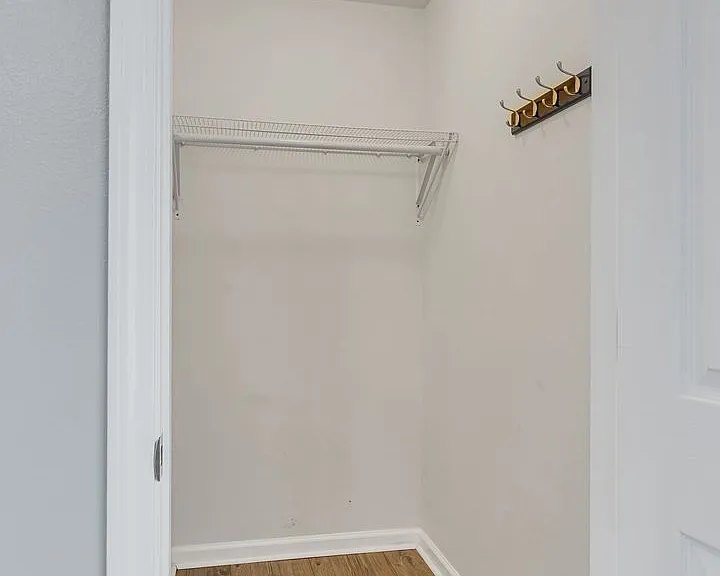 304 Florida St — Photo 25