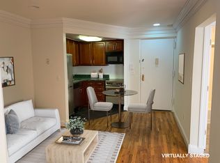 525 W 49th St APT 4C, New York, NY 10019